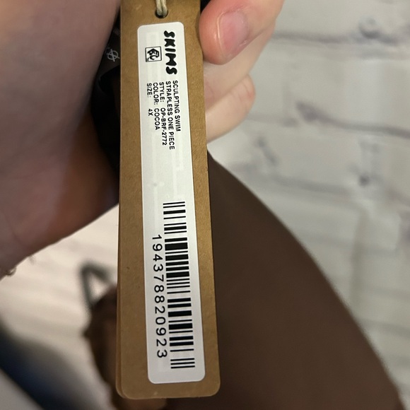 NWT SKIMS Sculpting Swim Strapless One Piece Cocoa Size 4X - Picture 7 of 7